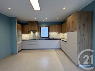  Maison � louer 4 pi�ces 130 m�