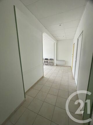 location Autres - 100 m² Sangatte (62231)