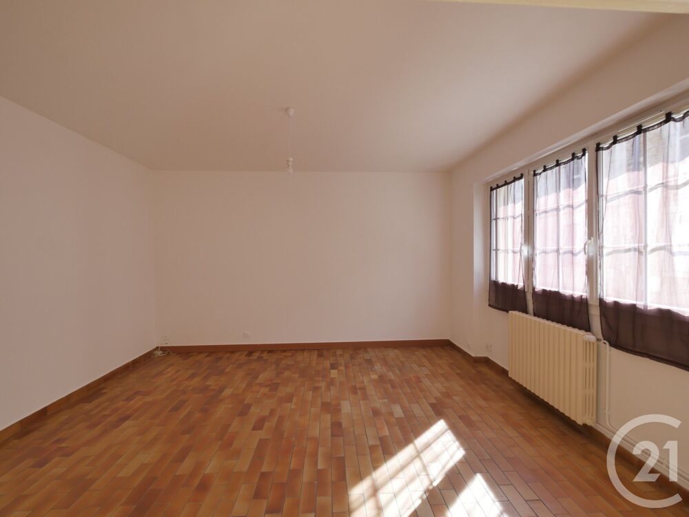 location Appartement - 3 pièce(s) - 87 m² Dax (40100)