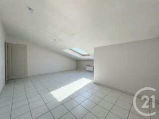 Appartement à louer 2 pièces 59 m²