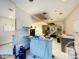  Immeuble � vendre 103 m�