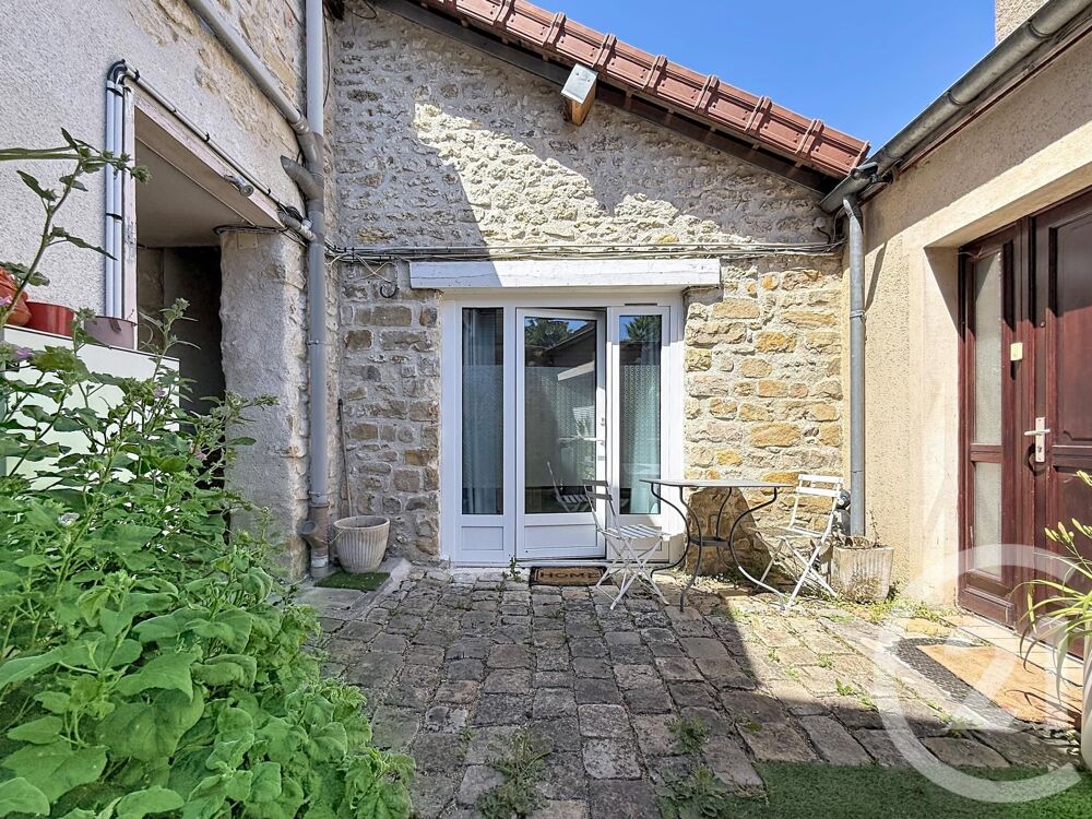 FONTAINEBLEAU - Découvrez cet appartement proposant tous....