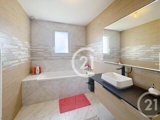  Maison à vendre 6 pièces 173 m²