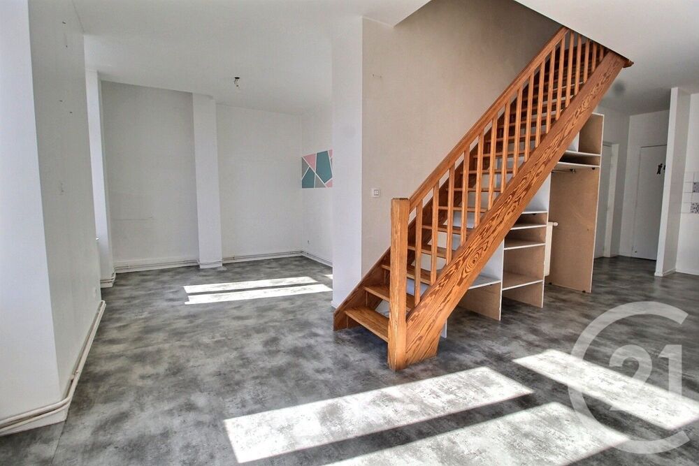 location Appartement - 5 pièce(s) - 74 m² Montluel (01120)