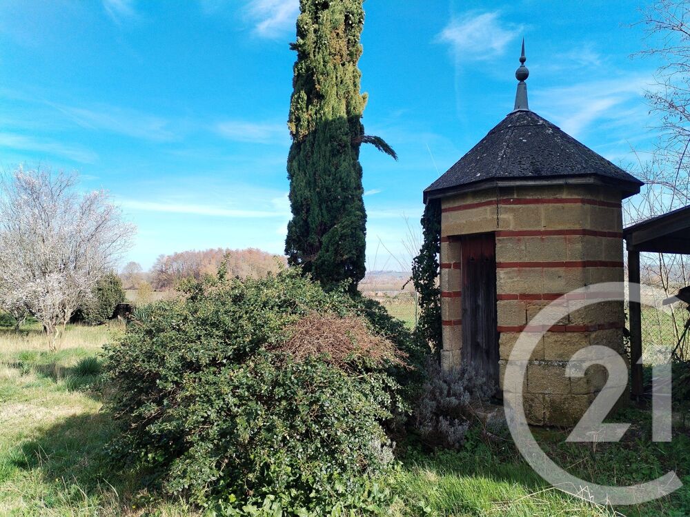 A Barsac, Belle maison en pierre d'environ 230 m² habita....