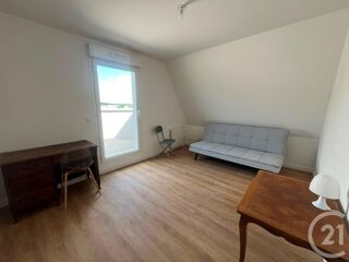  Appartement à louer 5 pièces 115 m²