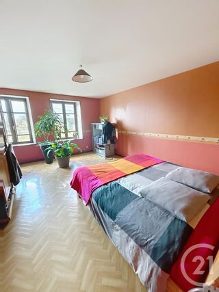  Maison à vendre 10 pièces 365 m²