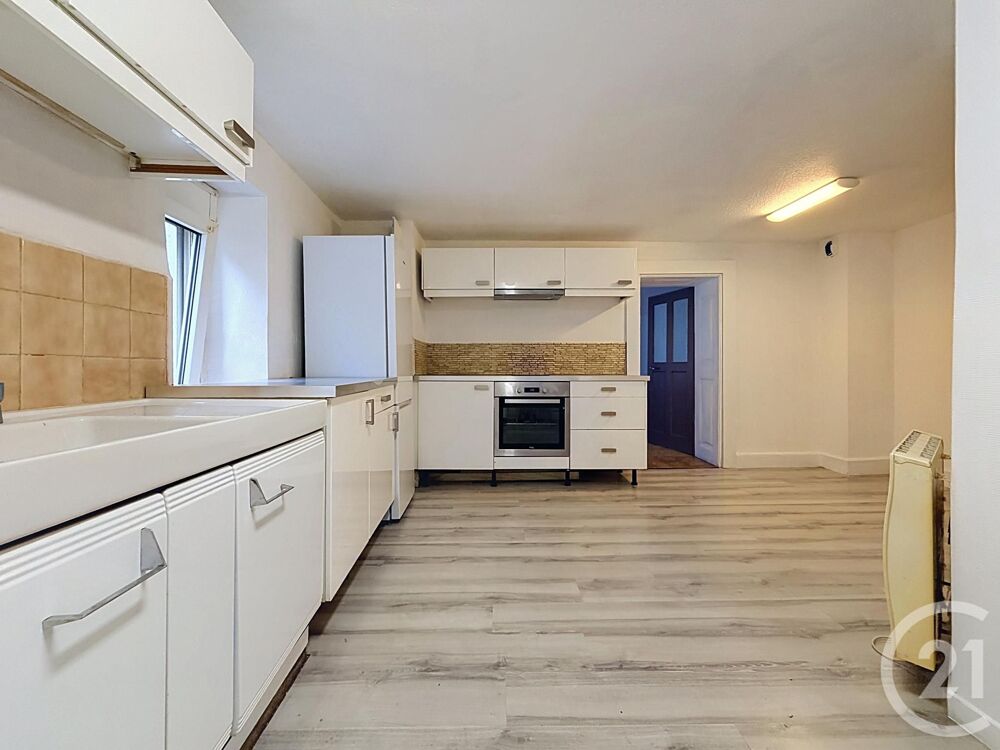 location Appartement - 3 pièce(s) - 82 m² Héricourt (70400)