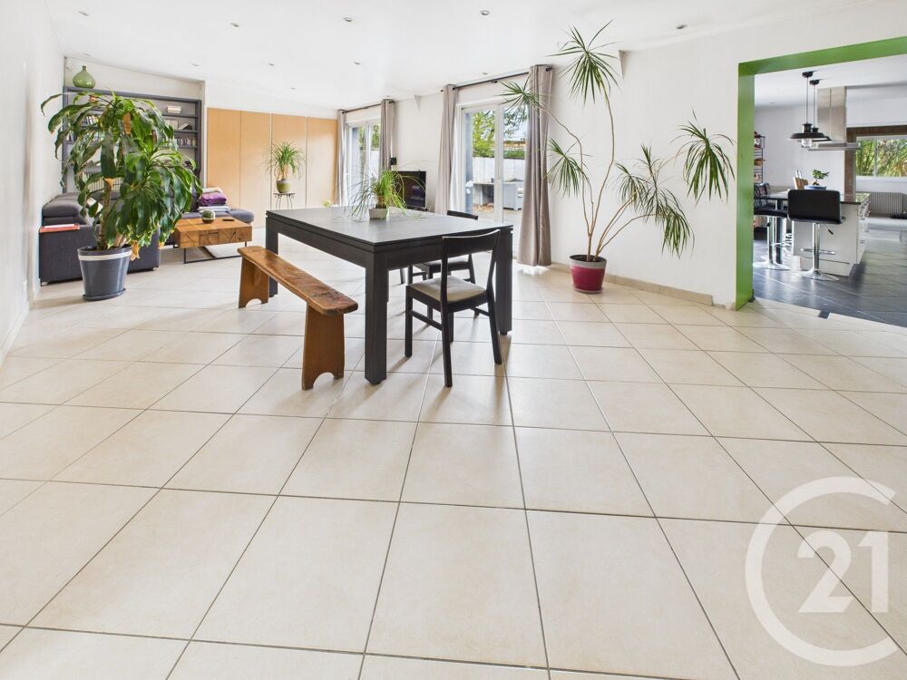 vente Maison - 5 pièce(s) - 179 m² Villenave-d'Ornon (33140)