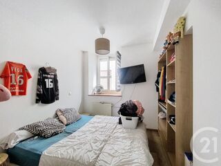  Appartement à louer 2 pièces 46 m²