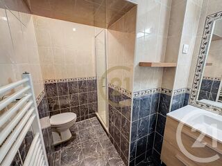  Appartement à louer 3 pièces 60 m²