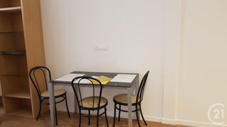  Appartement à louer 2 pièces 45 m²