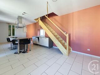  Maison à louer 3 pièces 73 m²