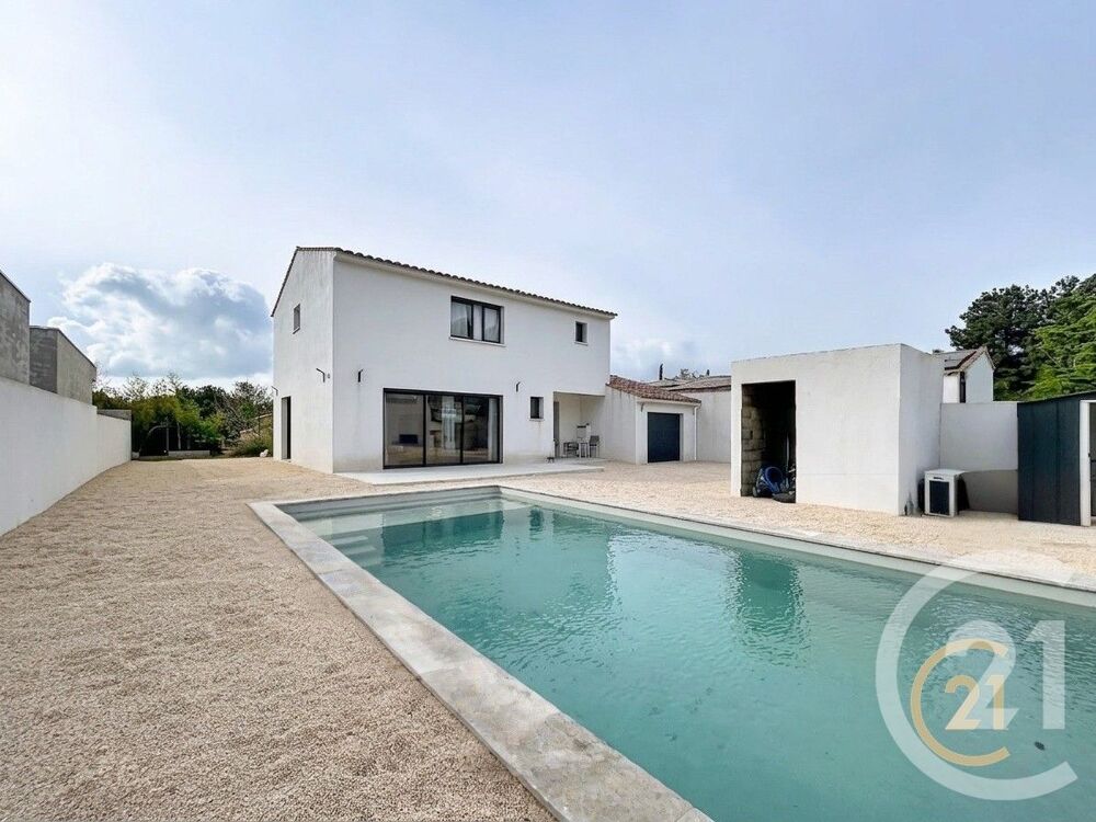 Maison récente 144 m² avec piscine Quartier calme, Sain....