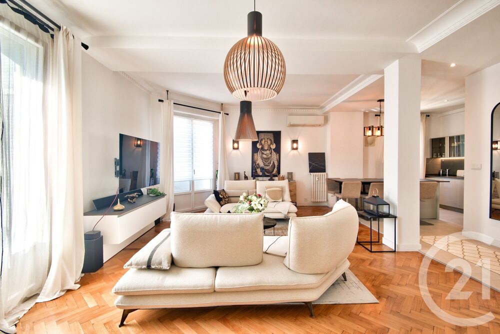 vente Appartement - 2 pièce(s) - 67 m² Nice (06300)