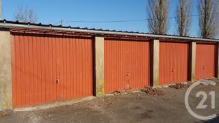  Parking / Garage à louer 15 m²