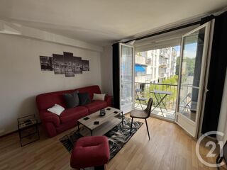  Appartement à louer 4 pièces 81 m²
