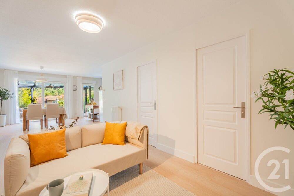 à vendre  Appartement Èze (06360)
