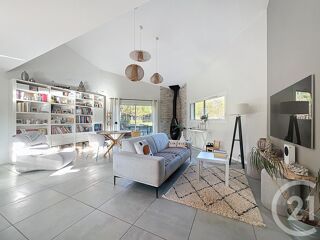  Maison � vendre 5 pi�ces 261 m�