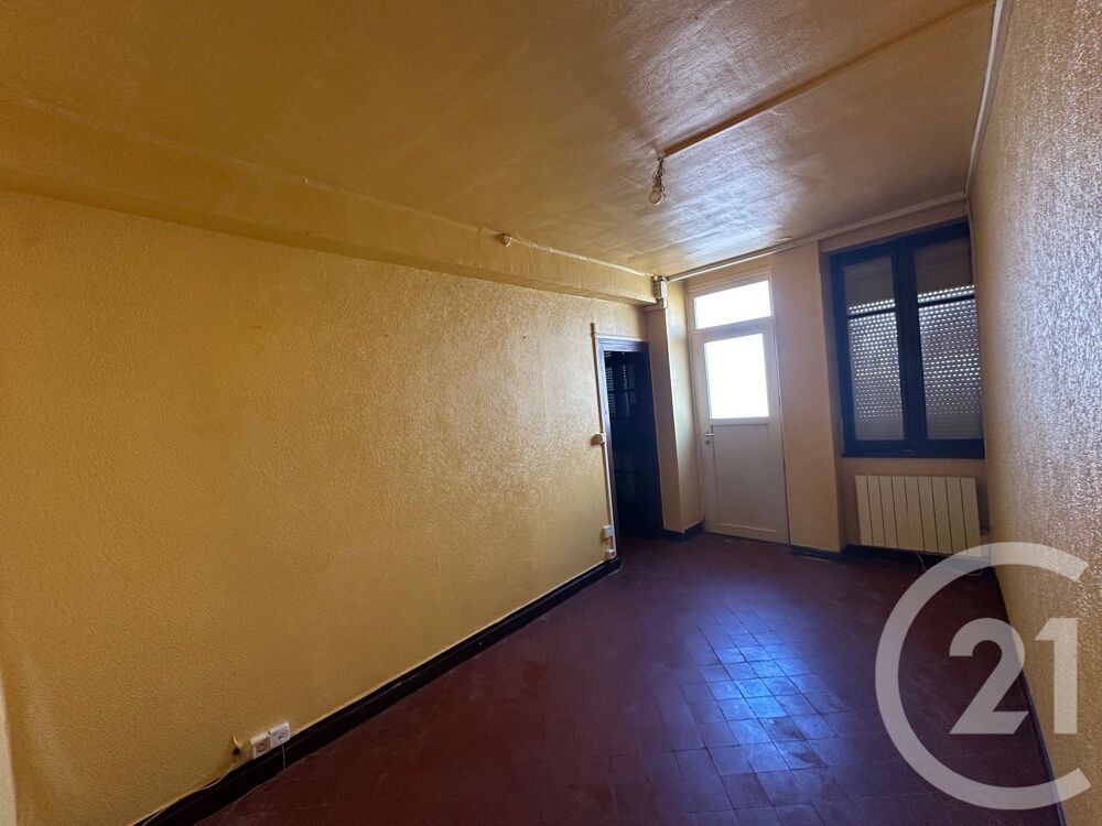 À Lormes cette maison de 124m² se compose de deux logem....