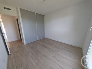  Appartement à louer 3 pièces 67 m²