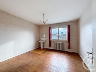  Maison � vendre 5 pi�ces 255 m�