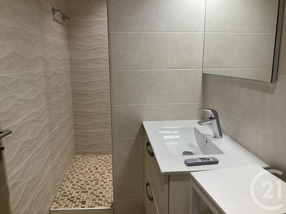 location Appartement - 1 pièce(s) - 18 m² Bagnols-sur-Cèze (30200)