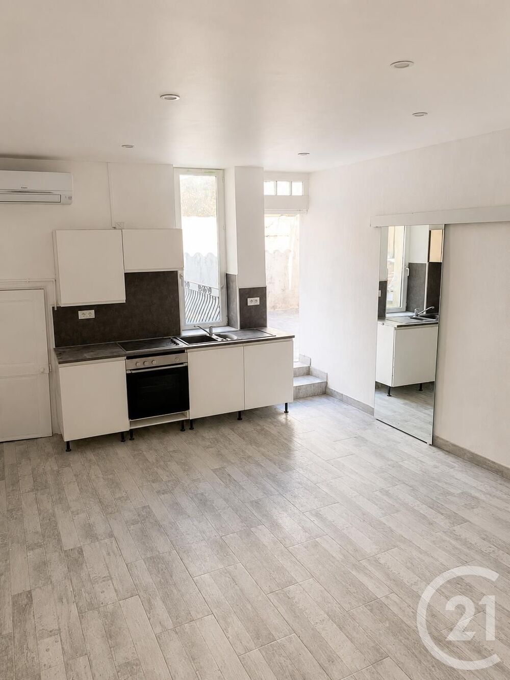 A louer par votre agence CENTURY 21 LA BIG, maison de vi....