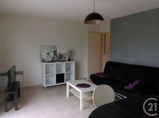  Appartement à louer 2 pièces 43 m²