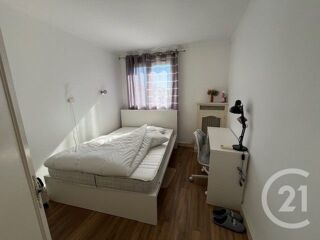  Appartement à louer 5 pièces 83 m² Tours