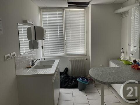  Appartement � louer 6 pi�ces 90 m� Montpon menesterol