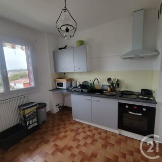  Appartement à louer 3 pièces 63 m²