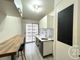  Appartement à louer 3 pièces 71 m²