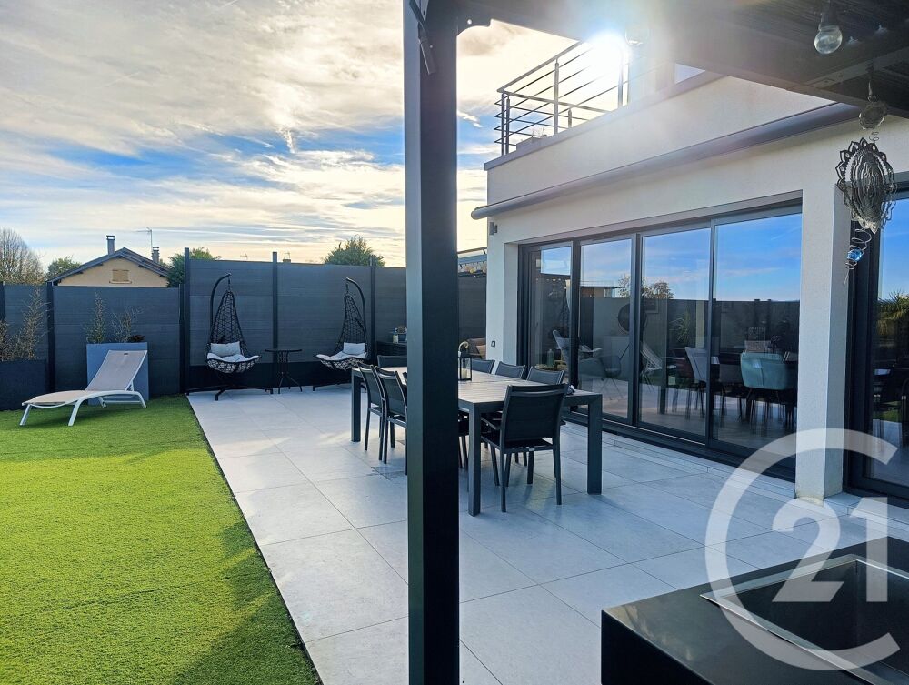 vente Maison - 5 pièce(s) - 144 m² Jayat (01340)