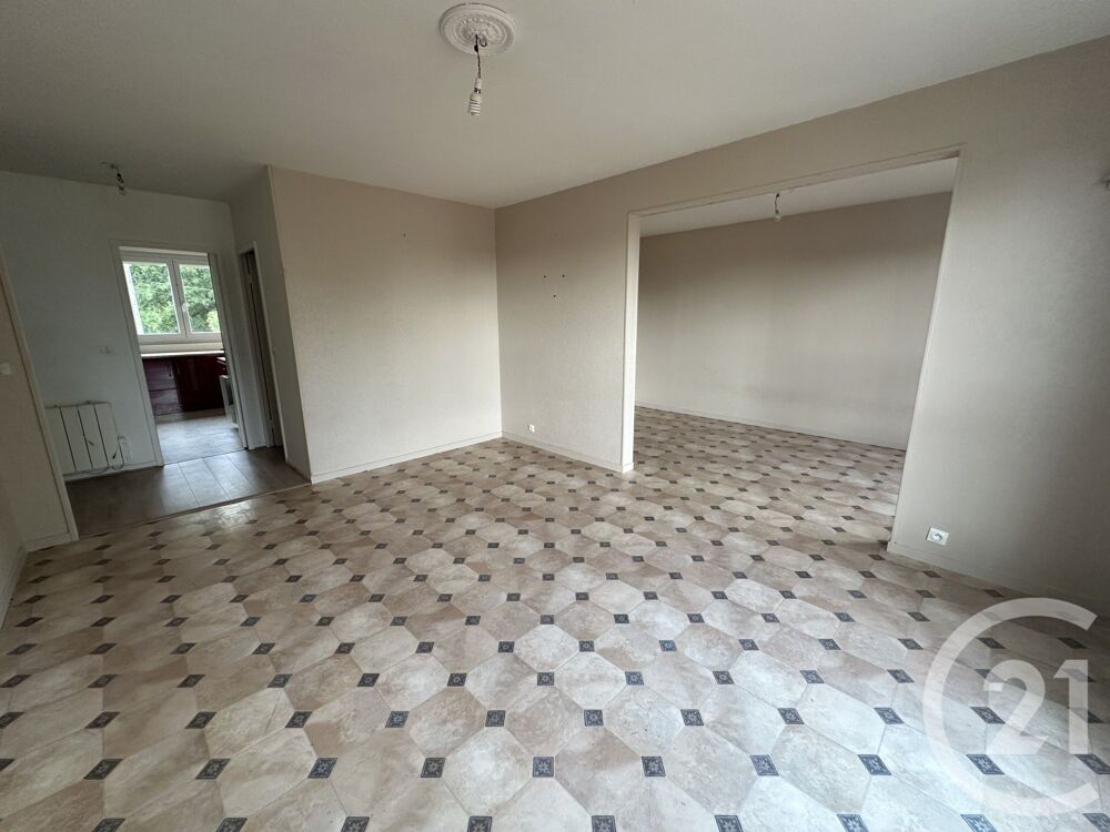 location Appartement - 3 pièce(s) - 73 m² Cercy-la-Tour (58340)