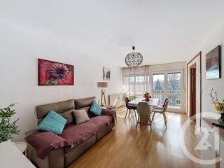 Appartement 4 pièces 82 m² · à Héricourt · 82 m² · 75 000 €
