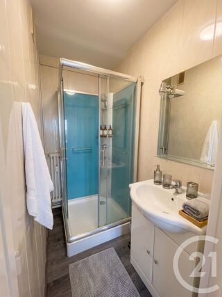  Appartement à louer 3 pièces 54 m²