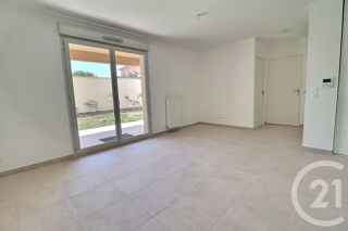  Appartement à louer 2 pièces 42 m²