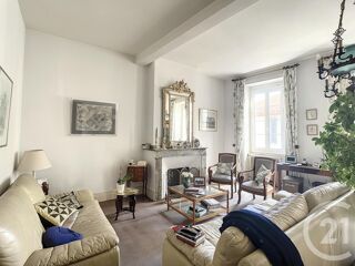  Immeuble à vendre 1230 m²