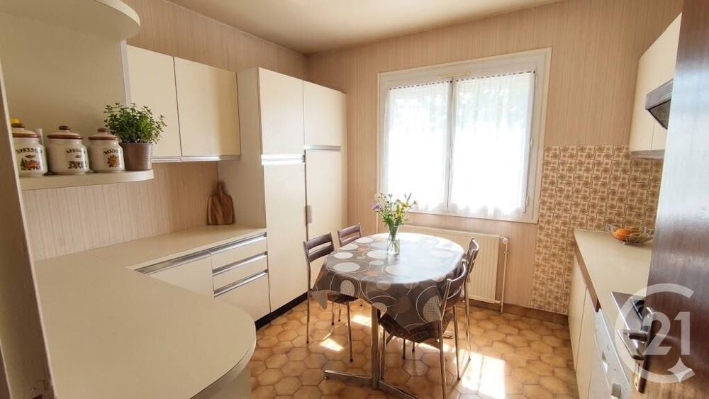 vente Maison - 5 pièce(s) - 218 m² Saint-Père (58200)