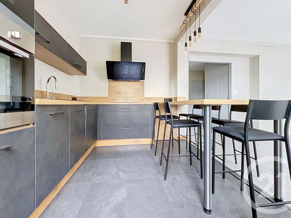 location Appartement - 3 pièce(s) - 68 m² Luxeuil-les-Bains (70300)