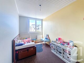  Appartement  vendre 4 pices 65 m