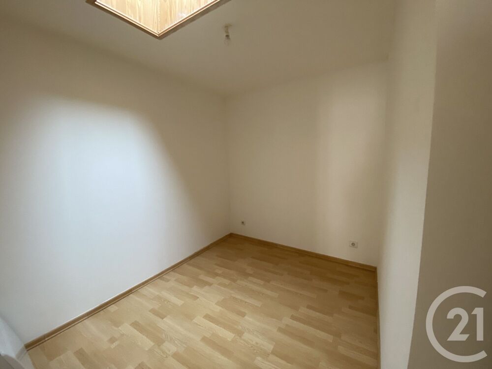 location Appartement - 2 pièce(s) - 48 m² Saint-Quentin (02100)