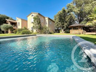  Maison � vendre 4 pi�ces 297 m�