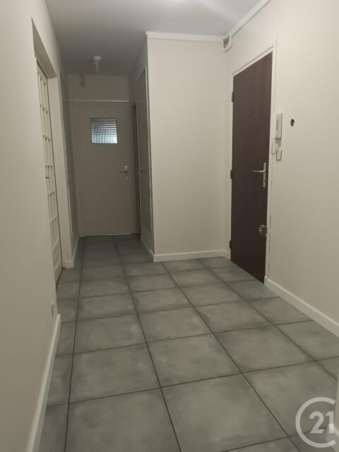  Appartement � louer 3 pi�ces 75 m�