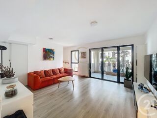  Appartement � vendre 5 pi�ces 213 m�