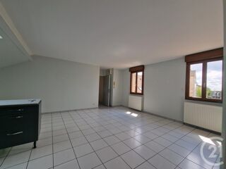  Appartement à louer 4 pièces 67 m²