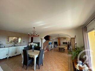  Maison � vendre 10 pi�ces 220 m�