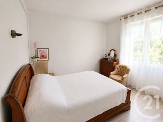  Appartement à louer 3 pièces 72 m²