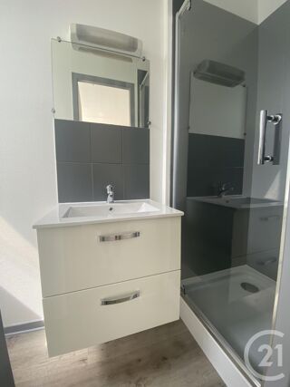  Appartement à louer 1 pièce 24 m²